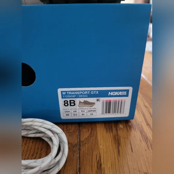 Hoka One One Womens Transport GTX, Size 8 - Picture 10 of 10